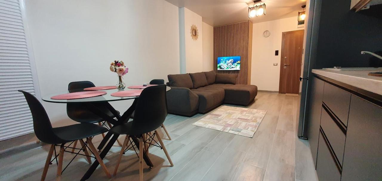 Helin Apartament By Alezzi N10 Năvodari Eksteriør billede