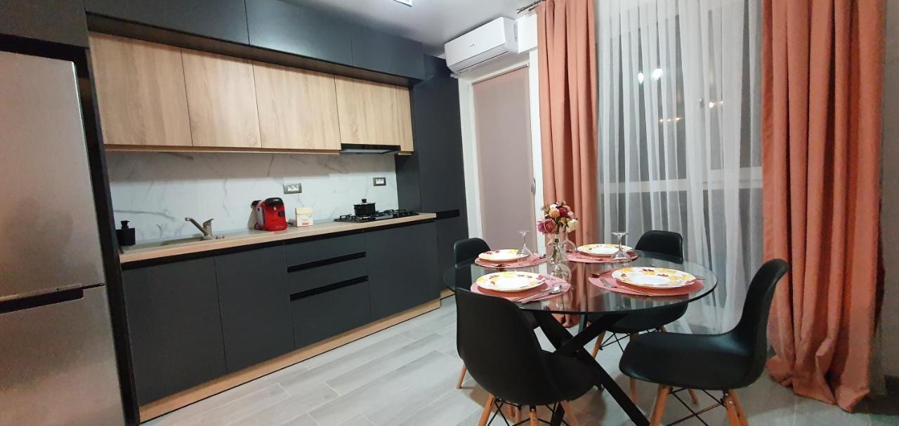 Helin Apartament By Alezzi N10 Năvodari Eksteriør billede